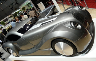 Illustration for article titled Morgan Hydrogen Fuel-Cell LifeCar from Concept To Shiny Reality